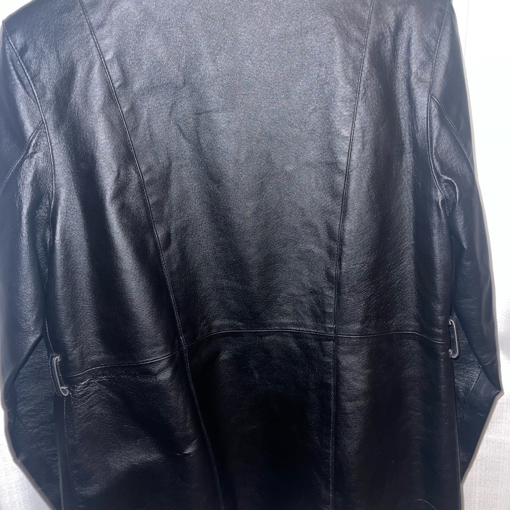 Classic Black Leather Jacket - Picture 5 of 6